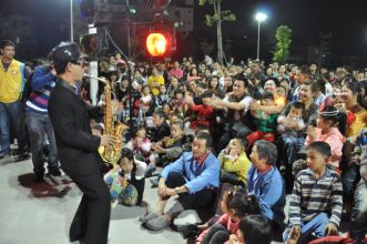 百姓樂(lè)享新春盛宴-康華燕